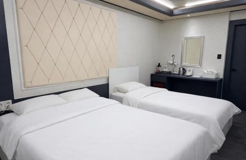 Tohwail-tong Hotel | Carlton Hotel Incheon Juan Spacious Rooms Renovated Free WiFi