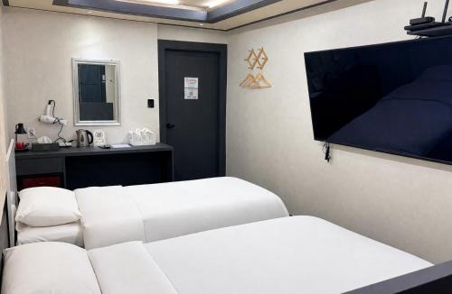 Tohwail-tong Hotel | Carlton Hotel Incheon Juan Spacious Rooms Renovated Free WiFi
