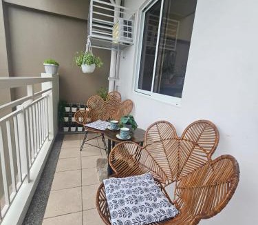 Santolan Apartment | Casa Celestine Staycation