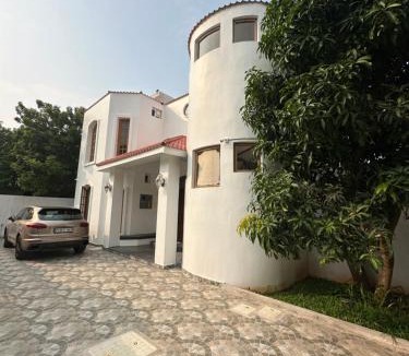 Kalapet House | Casa Del Sol