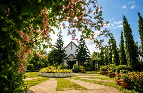 Silang Resort | Casa Grande Flora Villas and Resort