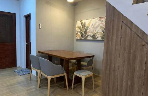 Lingayen House | Casa Gutierrez