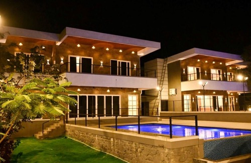Lonavala Villa | Casa King & Casa Queen Luxury Villas are Exquisite Twin Villas