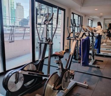 Pio del Pilar Apartment | Casa Makati
