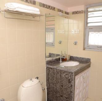 Vainguinim Apartment | Casa Sea-Esta, Beach view studio apt - Dona Paula
