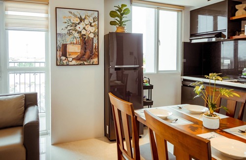 Mandaue Condo | Casa Solaeice Fully Furnished 1BR with Balcony - Sleeps 4 in Casa Mira Mandaue