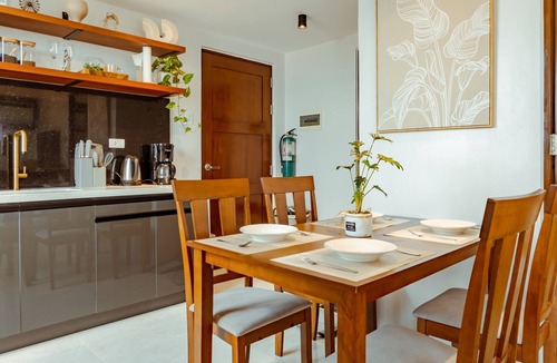 Mandaue Condo | Casa Solaeice Fully Furnished 1BR with Balcony - Sleeps 4 in Casa Mira Mandaue