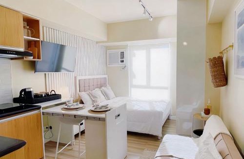 Cebu Apartment | Cebu IT Park Avida Riala T4 City Scape