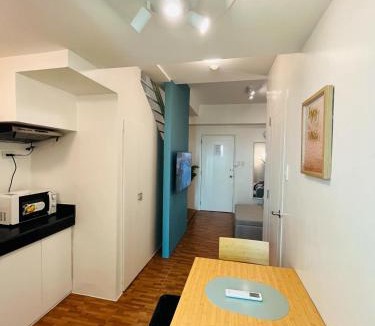 Malamig Apartment | Cedrosa Lofts GA Tower