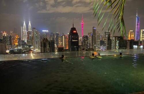 Chow Kit Hostel | Celestial Heights Hostel featuring Infinity Skypool