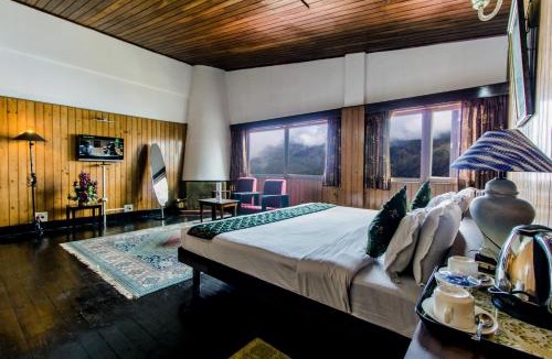 Darjeeling House | Central Gleneagles Heritage Resort Former Bungalow of Ex-TATA Chairman Russi Mody The Mall Road Darjeeling