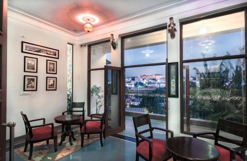 Lake Swaroop Sagar House | Chandralok Villa