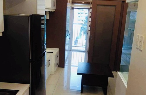 Barangay 76 Apartment | Charming 1-Bedroom Apartment in the Heart of Pasay City