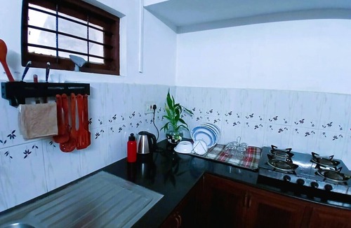 Alappuzha House | Charming 4-bedroom Layanila villa with WiFi, AC in serene Alappuzha