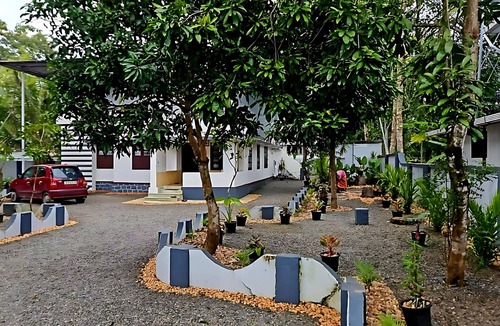 Alappuzha House | Charming 4-bedroom Layanila villa with WiFi, AC in serene Alappuzha