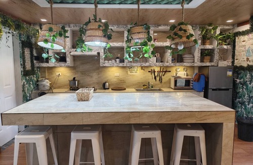 Bacolod House | Charming House with Private Pool