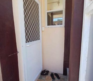 Santa Rita House | Check & Travel