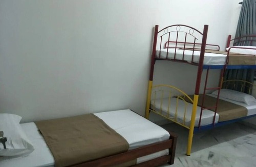 Taman Mutiara House | Cheras KL 5min Leisure Mall UCSI MRT 14-22 ppl华人房东