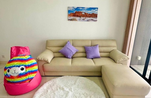 Cheras Apartment | Cheras Traders Square, Balakong, Cheras 6 pax