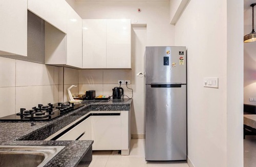 Noida Apartment | Chic 2-bedroom apartment with WiFi, AC in charming Noida