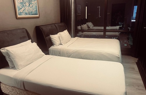 Imbi Apartment | Chic 2-bedroom hotel suites with AC, fitness room in vibrant Kuala Lumpur