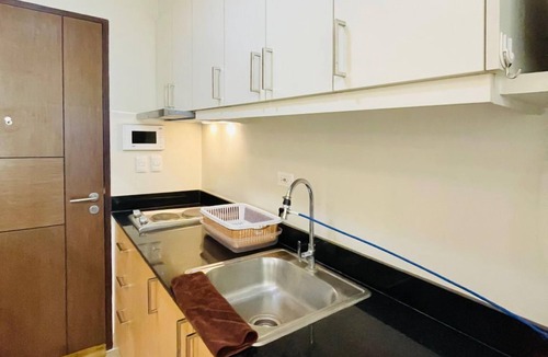 Mandurriao Apartment | Chic Studio Spaces at LaFayette Park Square