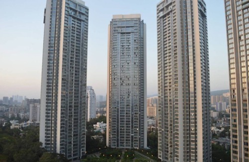 Malad East House | City View Premium in Esquire - Oberoi Garden City