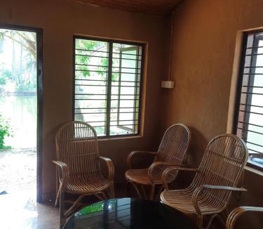 Chirayinkil House | Clara homestay