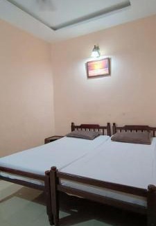 Kaloor Cabin | Classic Tourist Home