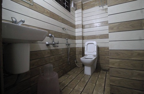 Kanthalloor Hotel | Cleveland Resorts