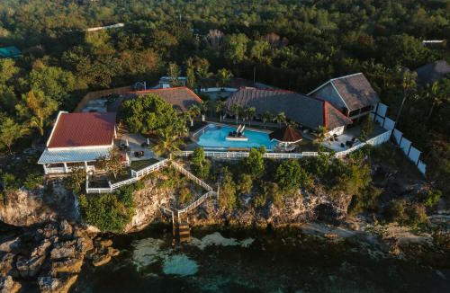 Tawala Resort | Cliffside Resort