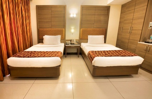 Velankanni Hotel | Clinton Park Inn