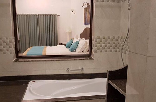 Vagator Hotel | Cochichos Resort
