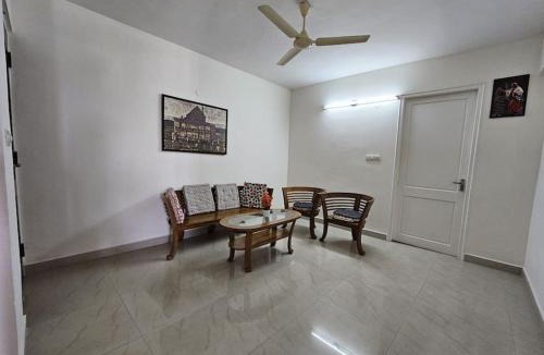 Maradu Apartment | Cochin Lake View No noise peaceful sleep No Noise: 7th floor -Mosquito net, No water problem, generator backup