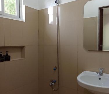 Aborlan Hotel | Coco Bloom