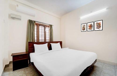 Kulanada Hotel | Collection O Pathanamthitta Near Mahatma Gandhi Statue