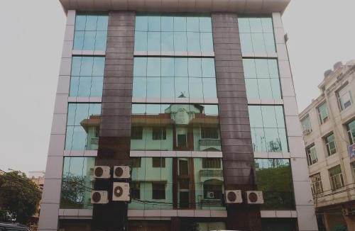 Patel Nagar Hotel | Collection O Ramhan