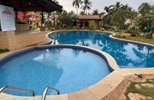Majorda Apartment | Comfortable 2 BHK with pool Betalbatim beachnn