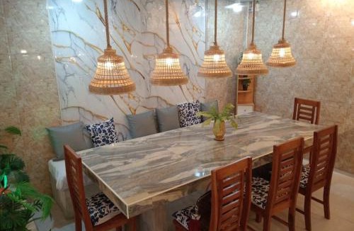Bacolod House | Comfortable 2-Story Home for Families & Groups
