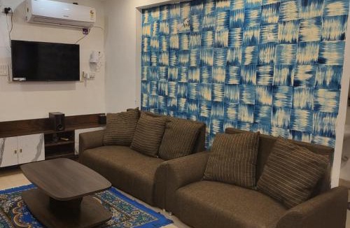 Bhopal Apartment | Comfortable stay at heart of Bhopal INFRONT OF 90DEGREE FAMOUS BRIDGE