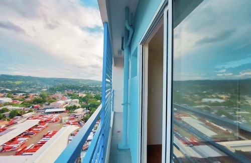 Cagayan de Oro Apartment | Comfortable Studio Unit for 3 in Limketkai