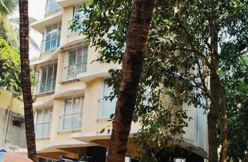 Khar Apartment | ConnektHomes - Modern2Bed-BandraArea
