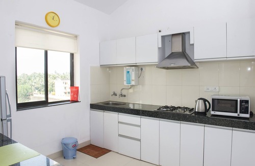 Benaulim Apartment | Contemporary apartment, great views, pool, WIFI, parking near fabulous beach