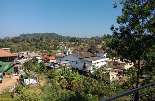 Katakeri Rural House | Coorg Girinivas Deluxe Homestay With Balcony And Wi-Fi