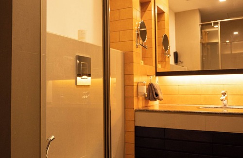Kozhikode Hotel | Copper Folia