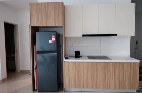 Kuala Lumpur Condo | Corner unit 3R3B2cp condo, 550 sf terrace/balcony and AC in Kuala Lumpur