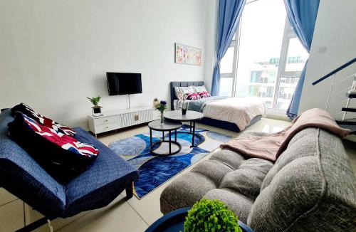 Taman Hock Ann Apartment | Cosmos 7 Guest Scott Garden, Duplex 1 Room Old Klang Road, Taman Desa, Kuchai Lama, Bangsar South, Pearl Point, Mid Valley, Kuala Lumpur
