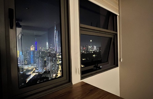 Brickfields Apartment | Cozy 1-bedroom apartment in excellent Kuala Lumpur with WiFi, fitness room