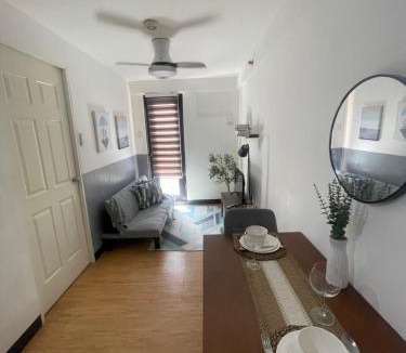 Taytay Hostel | Cozy 1 Bedroom Unit Arezzo Place Pasig