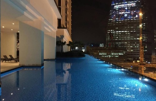 Kuala Lumpur Apartment | Cozy 3 Bedroom Serviced Apartment close to Malls and Public Transport
